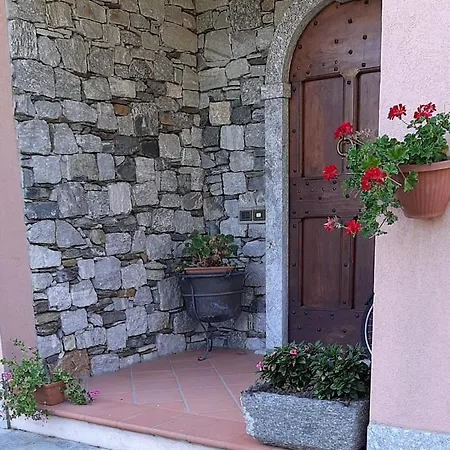 Bed & Breakfast My Holidays - Serenella Gravedona